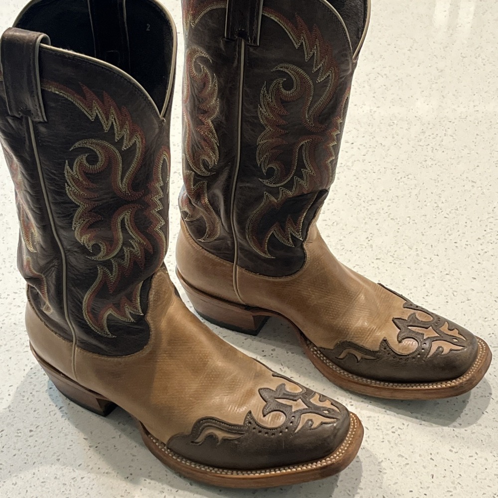 Vintage Nocona USA Made Handcrafted Cowboy Boots 10D‎ Square Toe Tooled Cap Toe